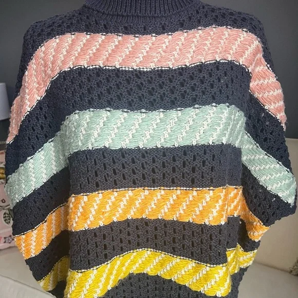 ANTHROPOLOGIE - MULTICOLORED PONCHO - ONE SIZE - Picture 3 of 8